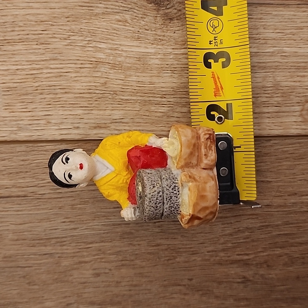 Asian Figure 3/6 - Picture 9 of 9